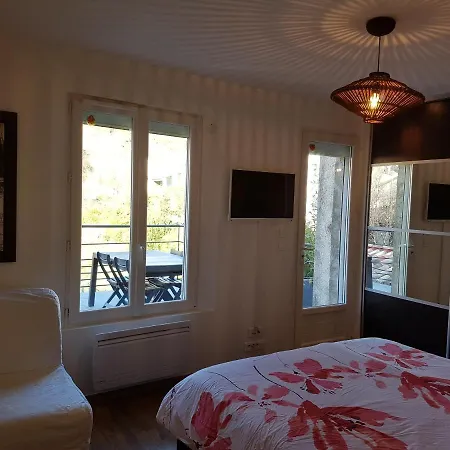 Appartement L'Oustaou à Signes Extérieur photo